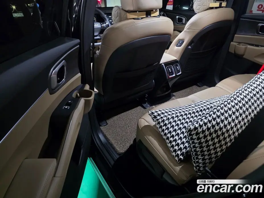 Kia Sorento 2026 1.6 автомат (гидро), фото 15 Kia Sorento 2026 1.6 автомат (гидро), фото 15