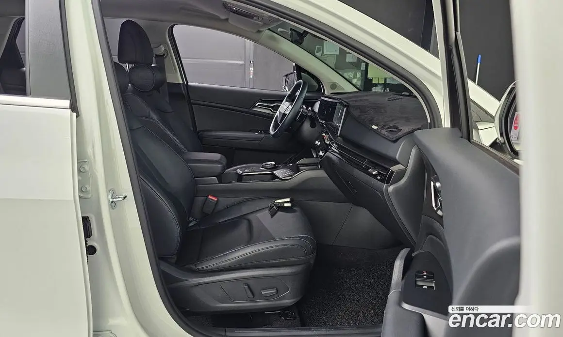 Kia Sportage 2024 2.0 автомат (гидро), фото 12 Kia Sportage 2024 2.0 автомат (гидро), фото 12