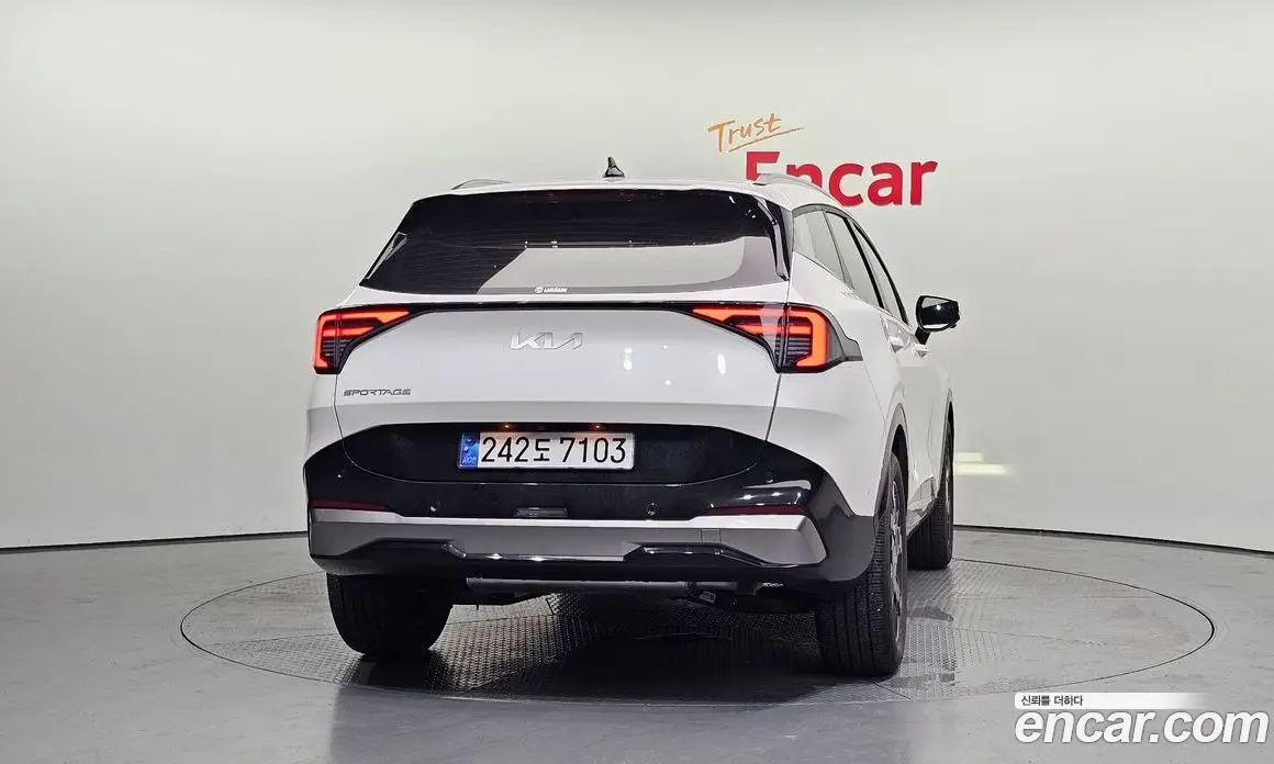 Kia Sportage 2024 2.0 автомат (гидро), фото 4 Kia Sportage 2024 2.0 автомат (гидро), фото 4