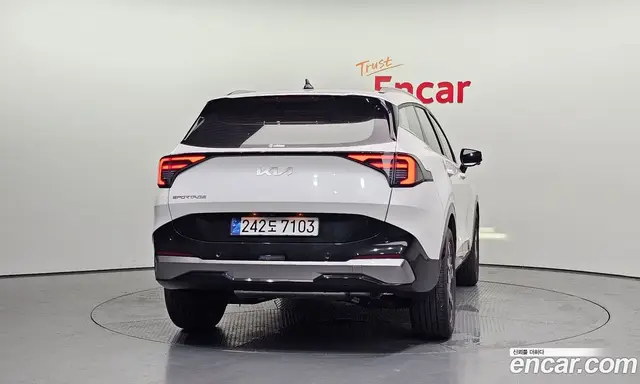 Kia Sportage 2024 2.0 автомат (гидро), миниатюра 4 Kia Sportage 2024 2.0 автомат (гидро), миниатюра 4