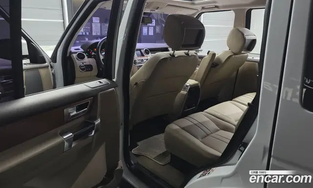Land Rover Discovery 2015 3.0 автомат (гидро), миниатюра 11 Land Rover Discovery 2015 3.0 автомат (гидро), миниатюра 11