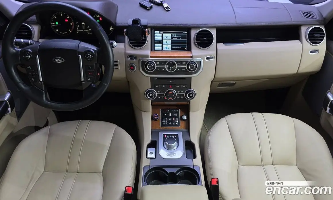 Land Rover Discovery 2015 3.0 автомат (гидро), фото 7 Land Rover Discovery 2015 3.0 автомат (гидро), фото 7