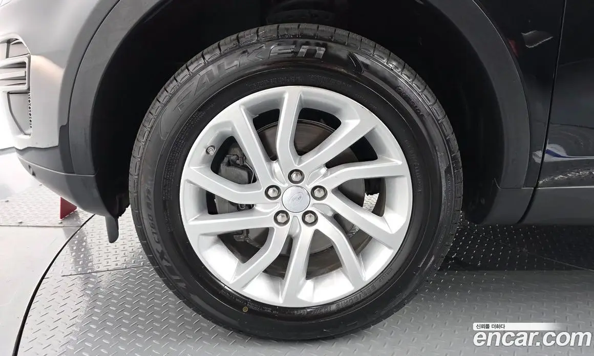 Land Rover Discovery Sport 2018 2.0 автомат (гидро), фото 5 Land Rover Discovery Sport 2018 2.0 автомат (гидро), фото 5