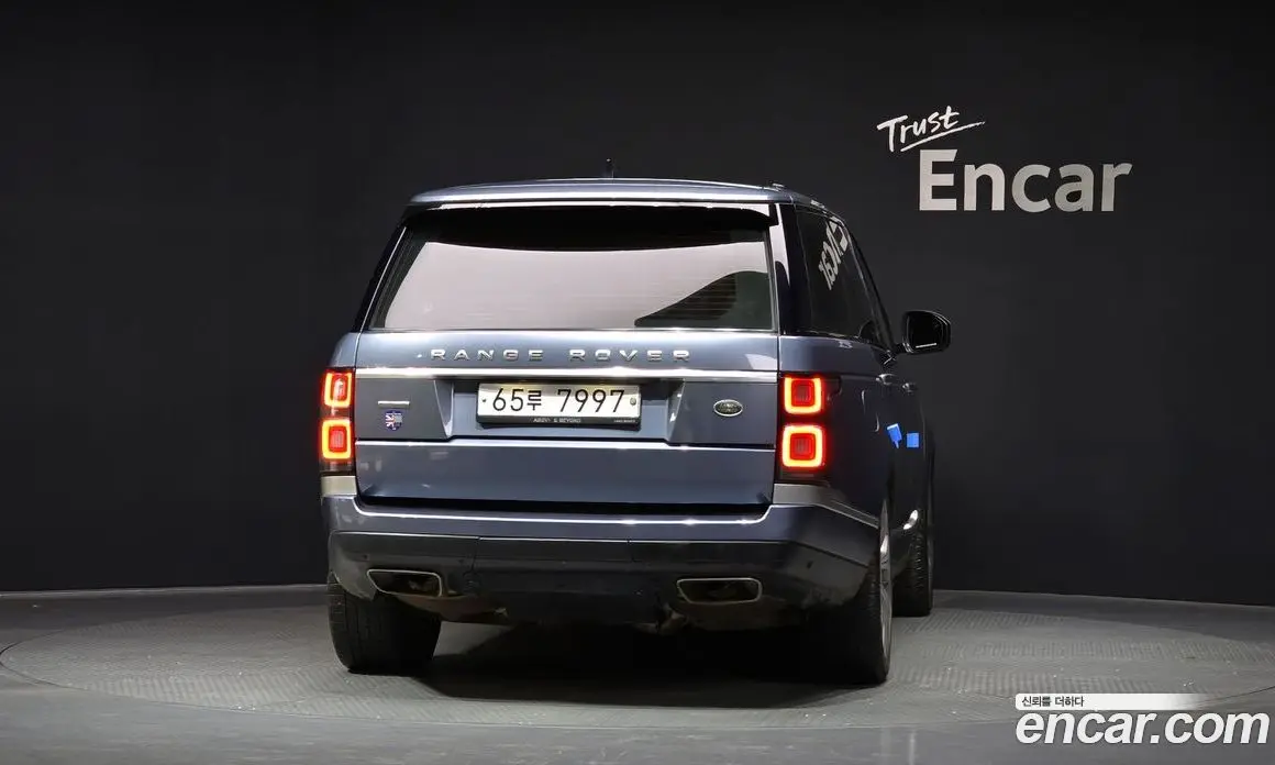 Land Rover Range Rover 2018 4.4 автомат (гидро), фото 4 Land Rover Range Rover 2018 4.4 автомат (гидро), фото 4