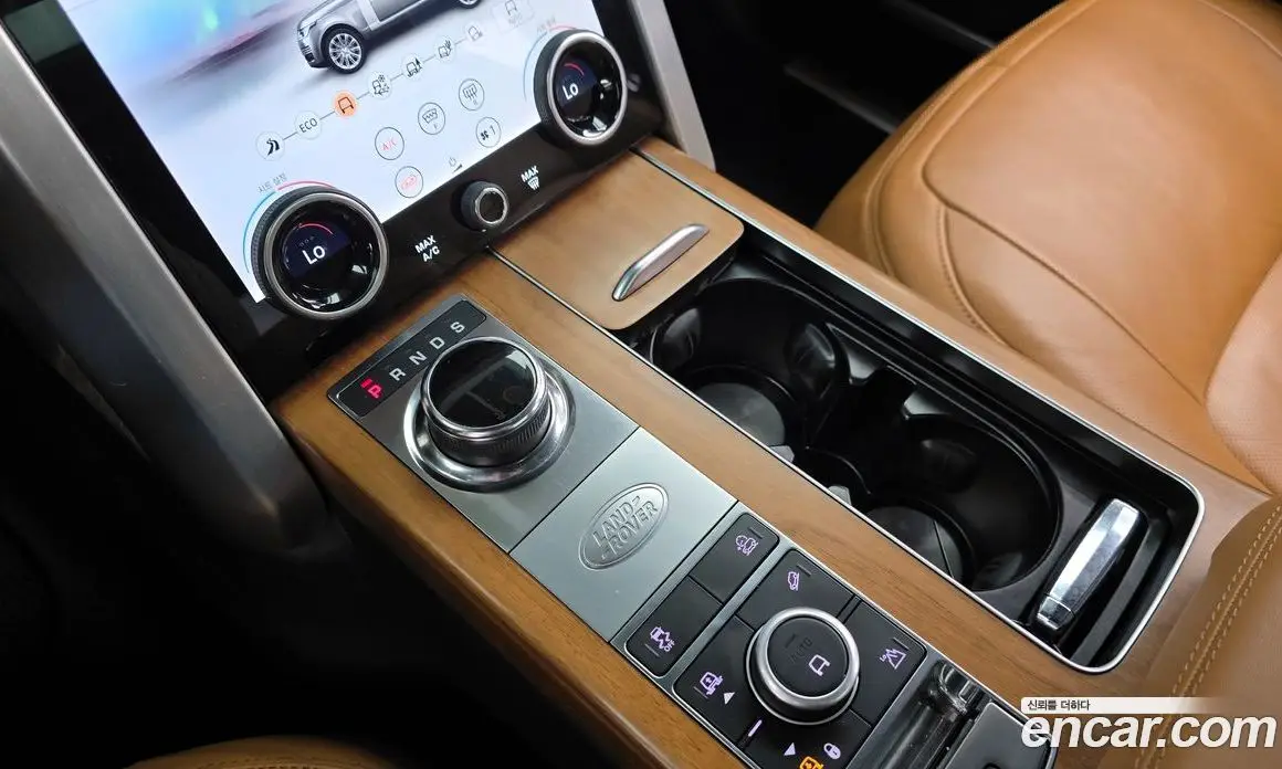 Land Rover Range Rover 2018 4.4 автомат (гидро), фото 9 Land Rover Range Rover 2018 4.4 автомат (гидро), фото 9
