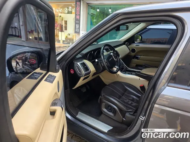 Land Rover Range Rover Sport 2016 3.0 автомат (гидро), миниатюра 5 Land Rover Range Rover Sport 2016 3.0 автомат (гидро), миниатюра 5