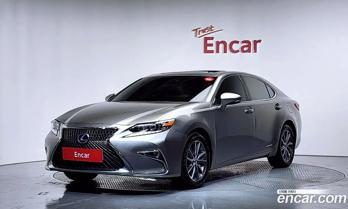 Lexus ES 2016 2.5 автомат (гидро), фото 1 Lexus ES 2016 2.5 автомат (гидро), фото 1