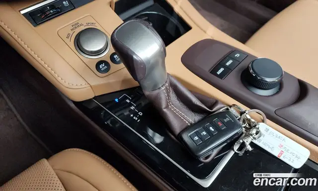 Lexus ES 2016 2.5 автомат (гидро), миниатюра 9 Lexus ES 2016 2.5 автомат (гидро), миниатюра 9
