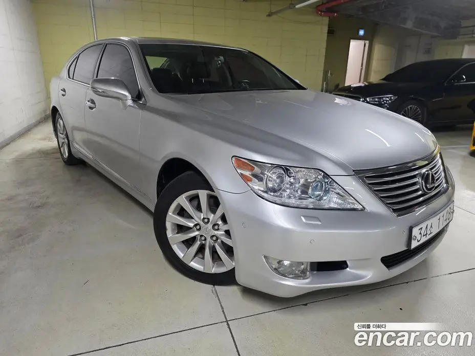 Lexus LS 2011 4.6 автомат (гидро), фото 1 Lexus LS 2011 4.6 автомат (гидро), фото 1