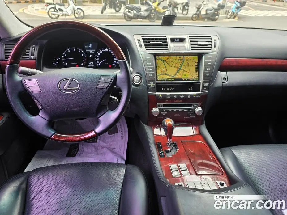 Lexus LS 2011 4.6 автомат (гидро), фото 13 Lexus LS 2011 4.6 автомат (гидро), фото 13
