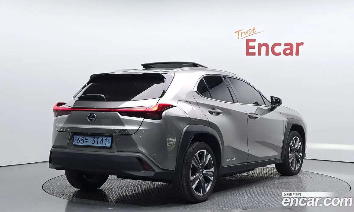 Lexus UX 2022 0.2 автомат (гидро), фото 1 Lexus UX 2022 0.2 автомат (гидро), фото 1
