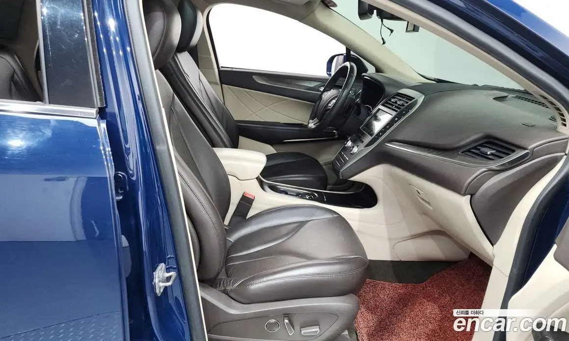 Lincoln MKC 2018 2.0 автомат (гидро), фото 16 Lincoln MKC 2018 2.0 автомат (гидро), фото 16