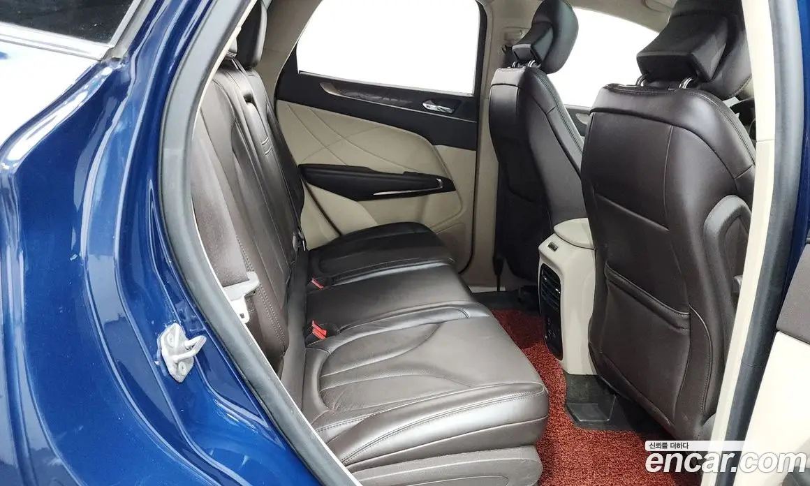 Lincoln MKC 2018 2.0 автомат (гидро), фото 17 Lincoln MKC 2018 2.0 автомат (гидро), фото 17
