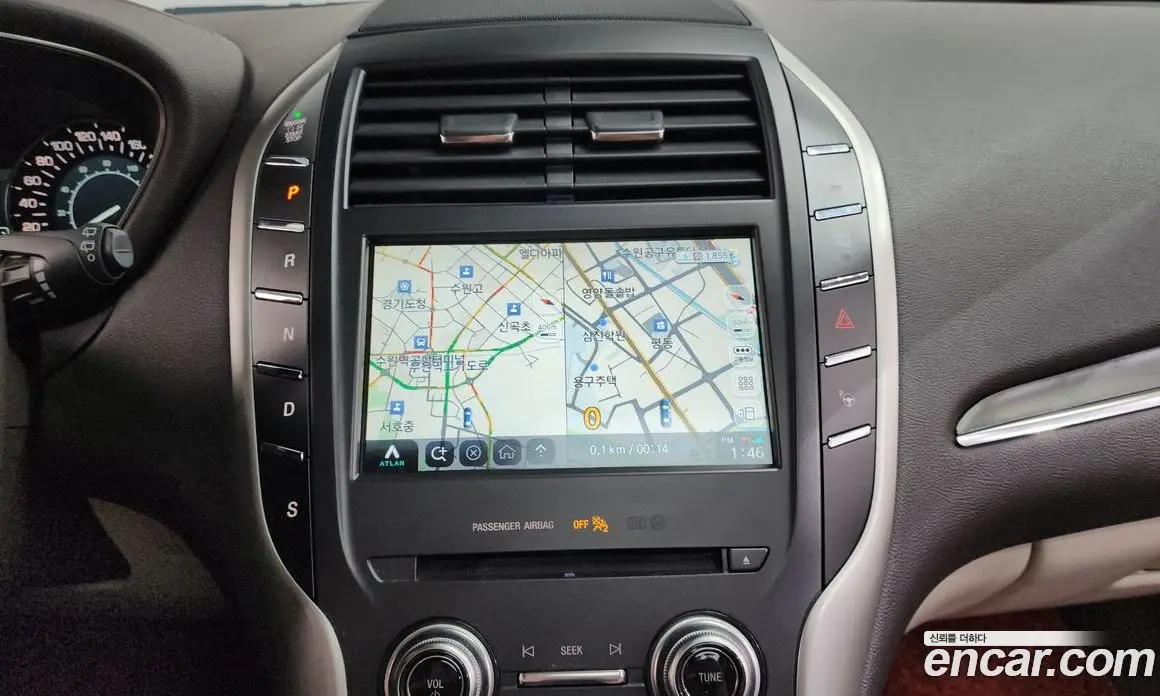 Lincoln MKC 2018 2.0 автомат (гидро), фото 18 Lincoln MKC 2018 2.0 автомат (гидро), фото 18