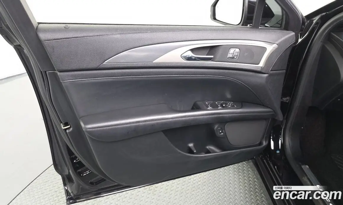 Lincoln MKZ 2020 2.0 автомат (гидро), фото 14 Lincoln MKZ 2020 2.0 автомат (гидро), фото 14