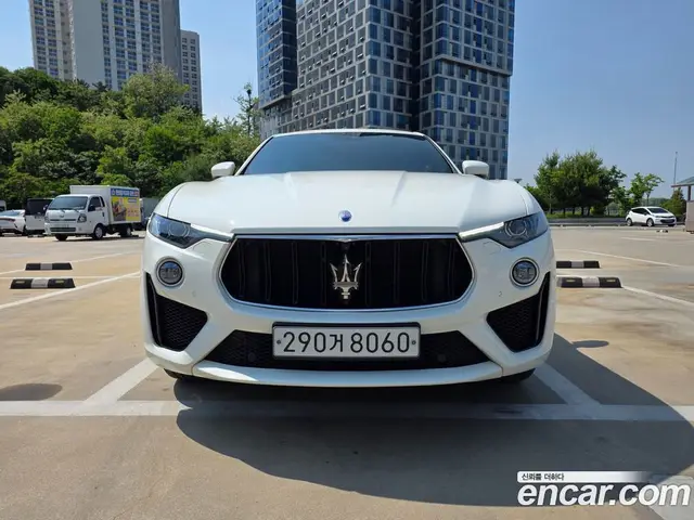 Maserati Levante 2019 3.8 автомат (гидро), миниатюра 2