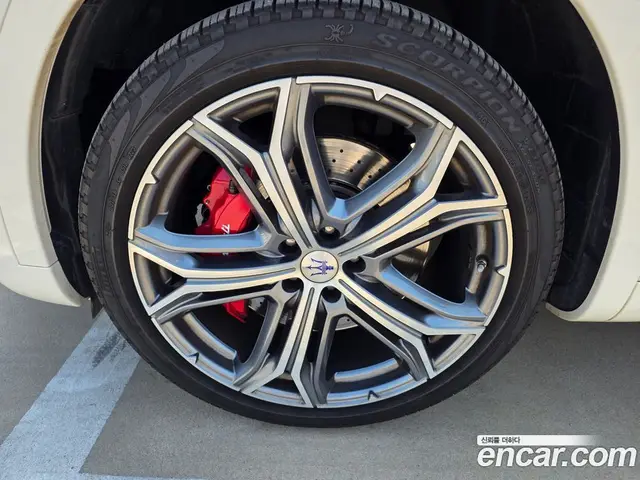 Maserati Levante 2019 3.8 автомат (гидро), миниатюра 12
