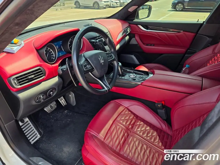 Maserati Levante 2019 3.8 автомат (гидро), фото 13
