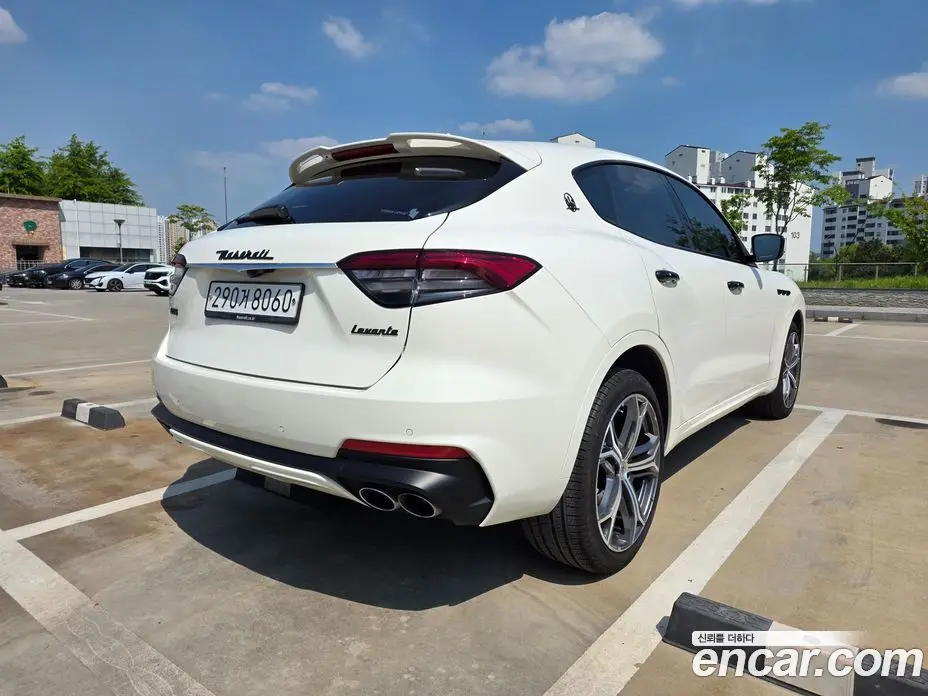 Maserati Levante 2019 3.8 автомат (гидро), фото 6
