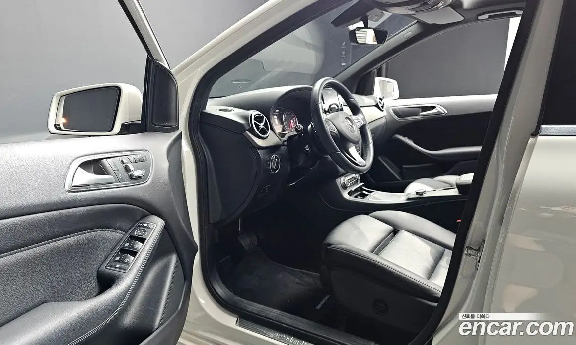 Mercedes-Benz B-Class 2017 2.1 автомат (гидро), фото 12
