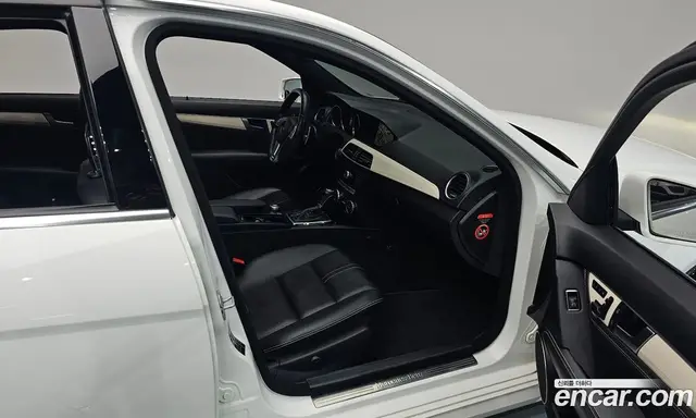 Mercedes-Benz C-Class 2013 1.8 автомат (гидро), миниатюра 11
