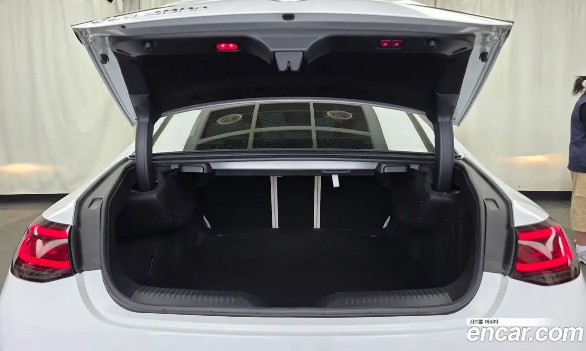 Mercedes-Benz CLS-Class 2019 2.9 автомат (гидро), фото 20 Mercedes-Benz CLS-Class 2019 2.9 автомат (гидро), фото 20