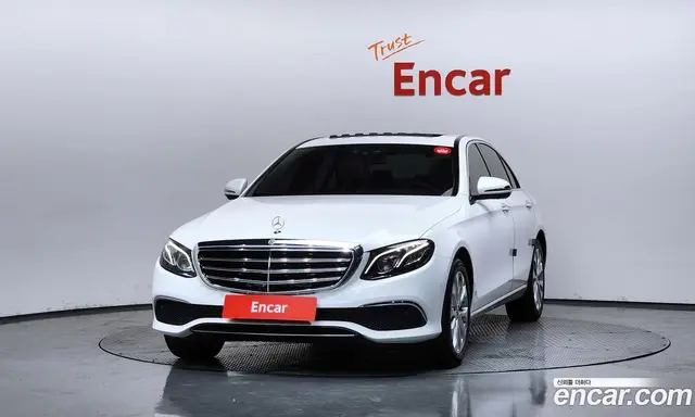 Mercedes-Benz E-Class 2018 2.0 автомат (гидро), миниатюра 3 Mercedes-Benz E-Class 2018 2.0 автомат (гидро), миниатюра 3