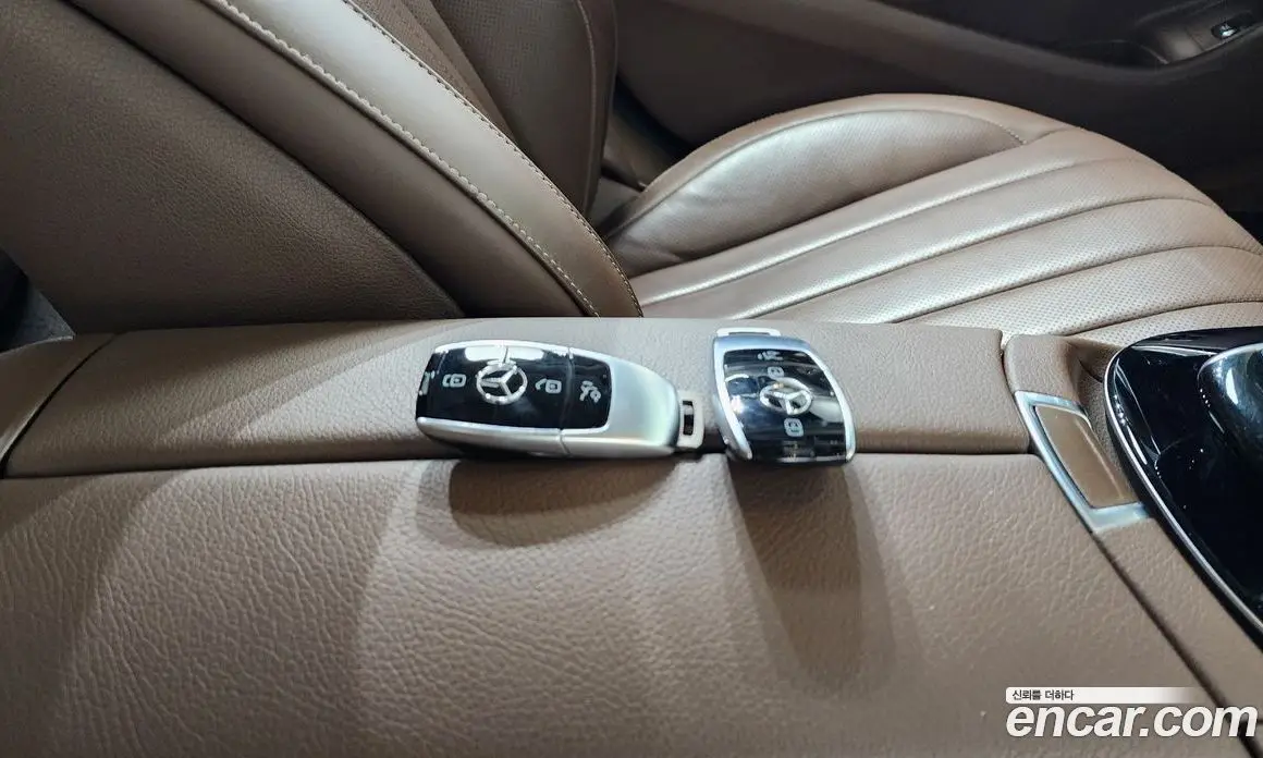 Mercedes-Benz E-Class 2018 2.0 автомат (гидро), фото 21 Mercedes-Benz E-Class 2018 2.0 автомат (гидро), фото 21