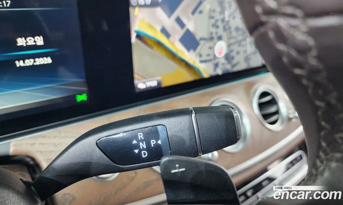 Mercedes-Benz E-Class 2018 2.0 автомат (гидро), фото 27 Mercedes-Benz E-Class 2018 2.0 автомат (гидро), фото 27