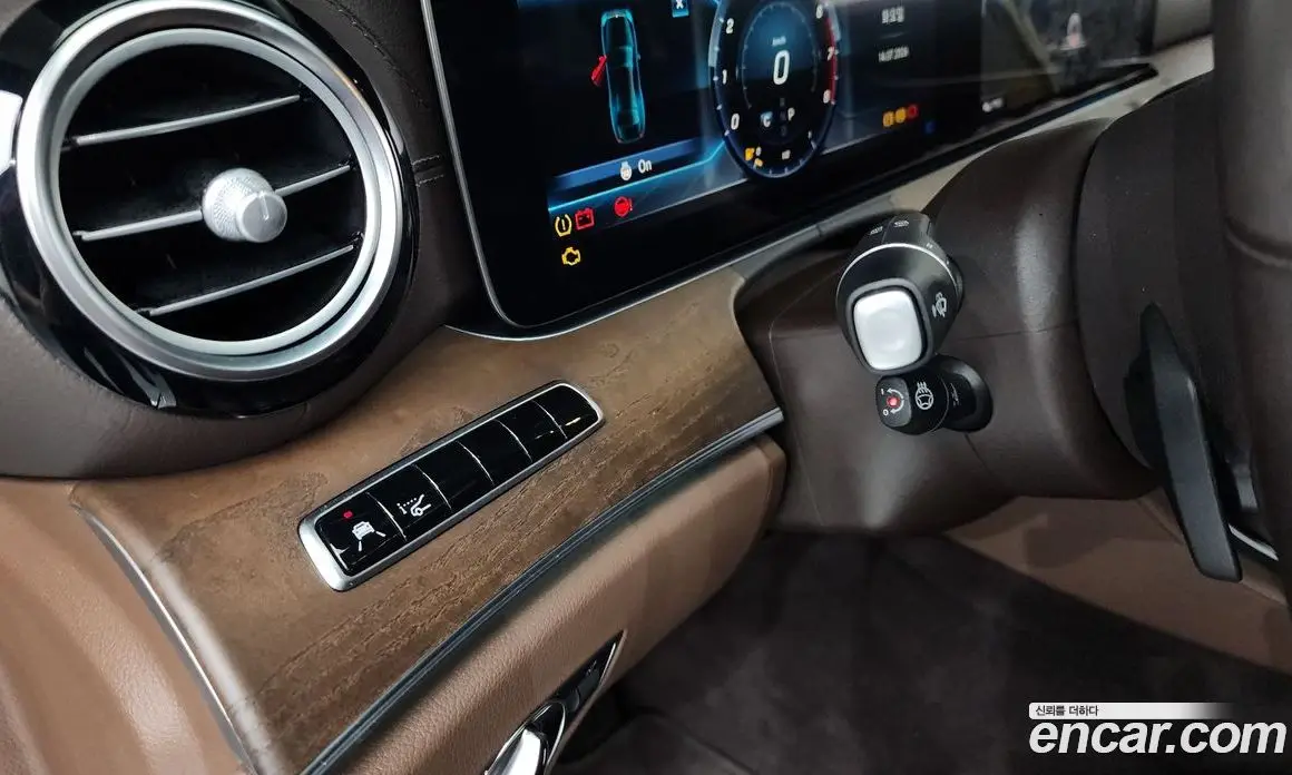 Mercedes-Benz E-Class 2018 2.0 автомат (гидро), фото 29 Mercedes-Benz E-Class 2018 2.0 автомат (гидро), фото 29