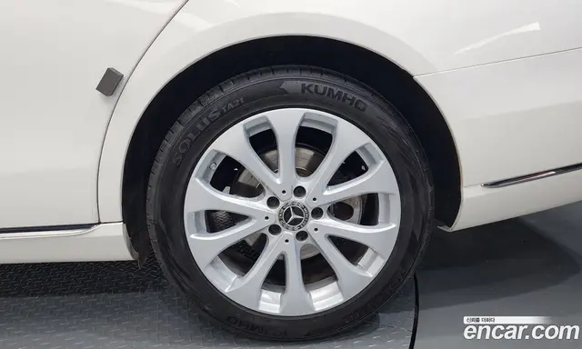 Mercedes-Benz E-Class 2018 2.0 автомат (гидро), миниатюра 7 Mercedes-Benz E-Class 2018 2.0 автомат (гидро), миниатюра 7