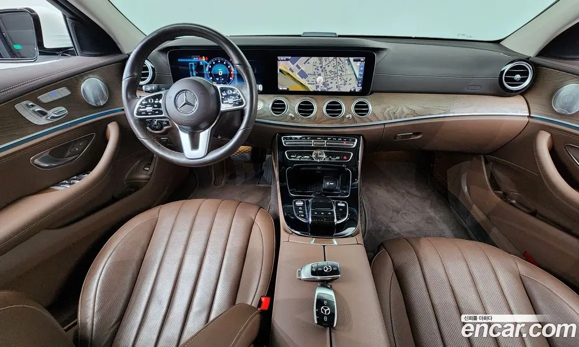 Mercedes-Benz E-Class 2018 2.0 автомат (гидро), фото 10 Mercedes-Benz E-Class 2018 2.0 автомат (гидро), фото 10