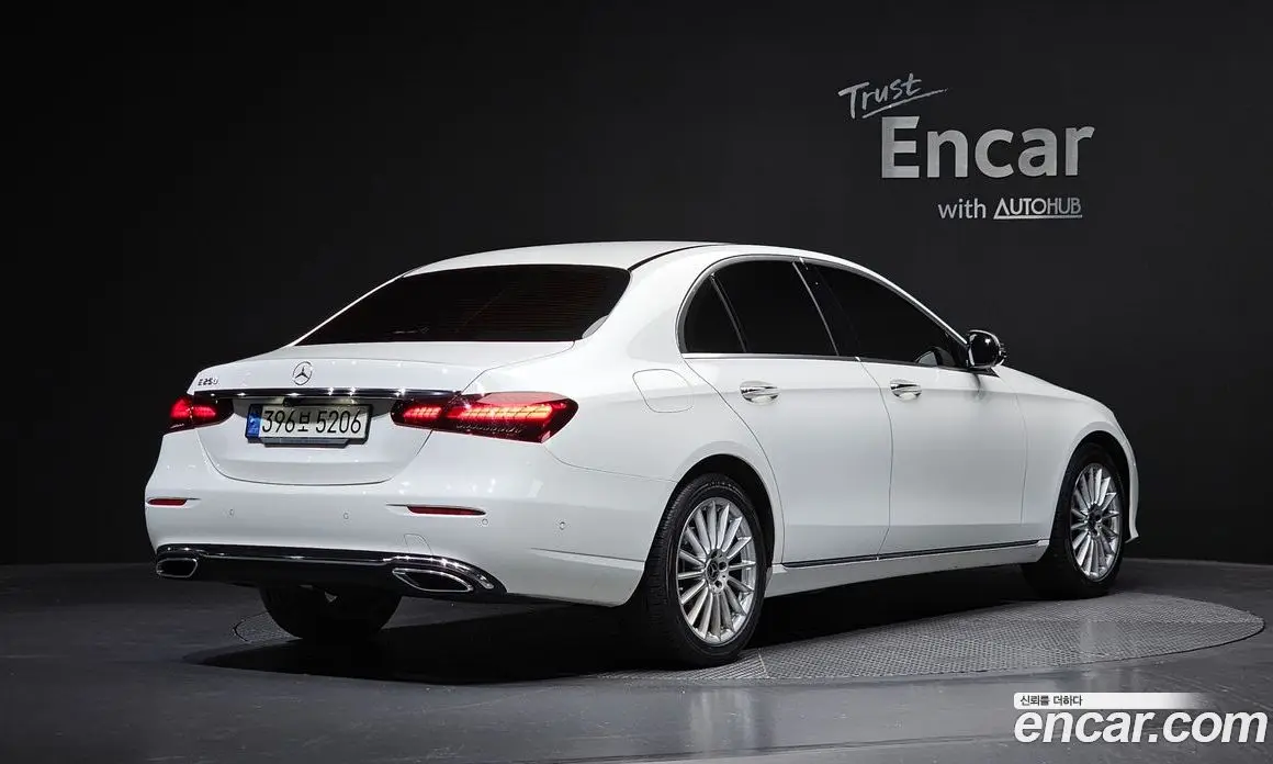 Mercedes-Benz E-Class 2021 2.0 автомат (гидро), фото 2 Mercedes-Benz E-Class 2021 2.0 автомат (гидро), фото 2