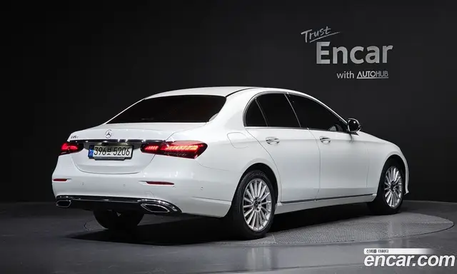 Mercedes-Benz E-Class 2021 2.0 автомат (гидро), миниатюра 2 Mercedes-Benz E-Class 2021 2.0 автомат (гидро), миниатюра 2
