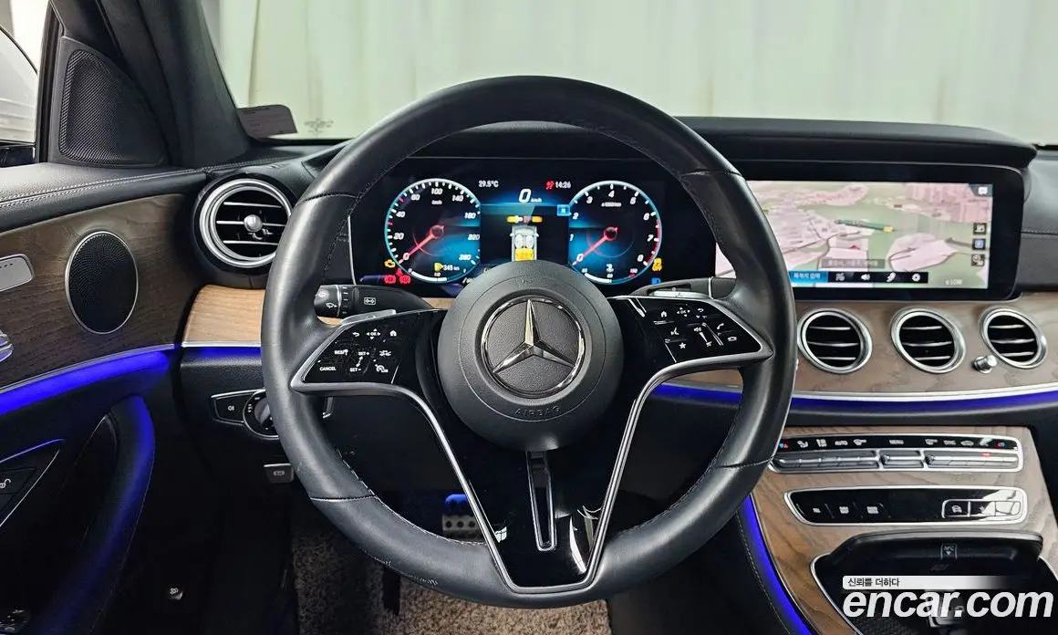 Mercedes-Benz E-Class 2021 2.0 автомат (гидро), фото 13 Mercedes-Benz E-Class 2021 2.0 автомат (гидро), фото 13
