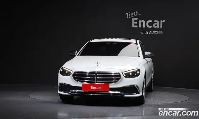 Mercedes-Benz E-Class 2021 2.0 автомат (гидро), миниатюра 3 Mercedes-Benz E-Class 2021 2.0 автомат (гидро), миниатюра 3
