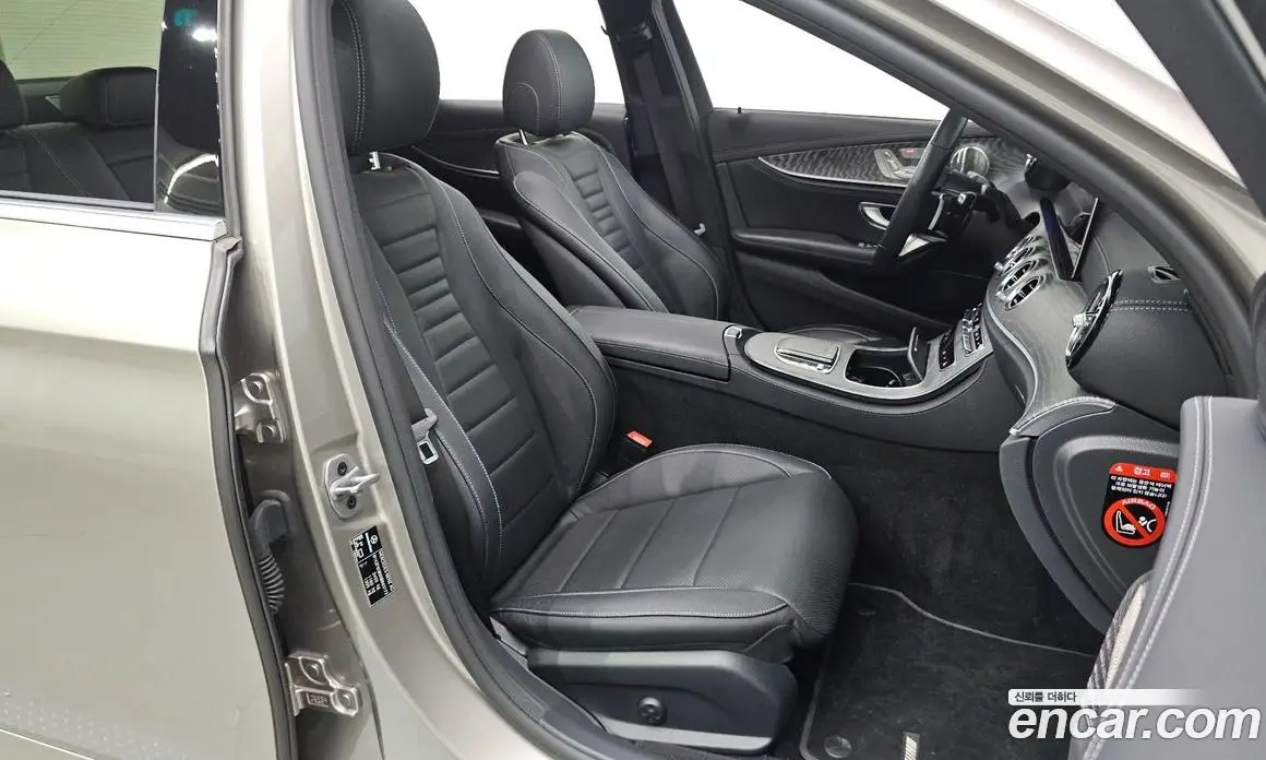 Mercedes-Benz E-Class 2022 2.0 автомат (гидро), фото 17 Mercedes-Benz E-Class 2022 2.0 автомат (гидро), фото 17