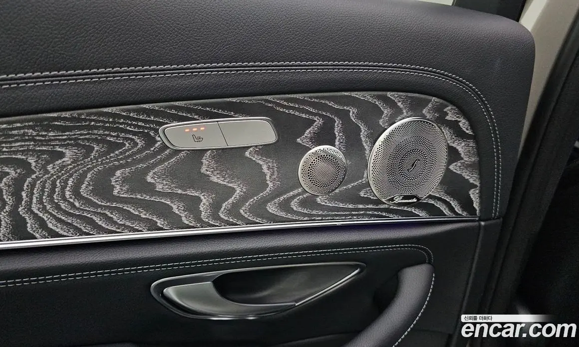 Mercedes-Benz E-Class 2022 2.0 автомат (гидро), фото 27 Mercedes-Benz E-Class 2022 2.0 автомат (гидро), фото 27