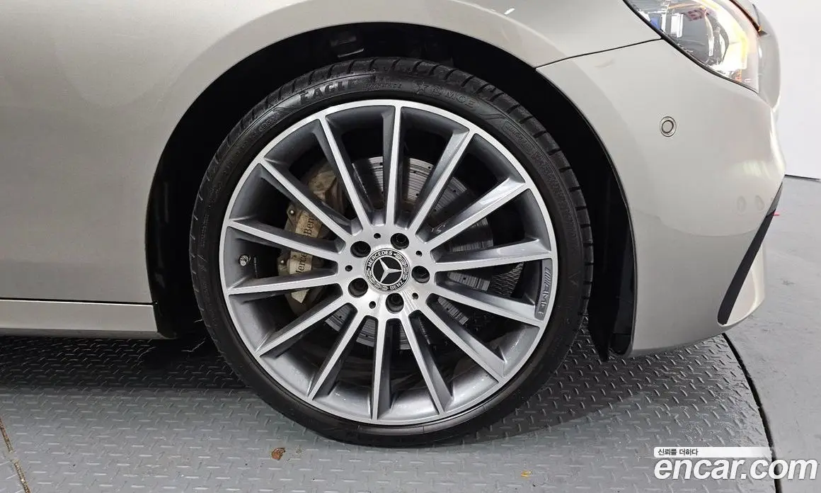 Mercedes-Benz E-Class 2022 2.0 автомат (гидро), фото 6 Mercedes-Benz E-Class 2022 2.0 автомат (гидро), фото 6