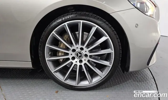 Mercedes-Benz E-Class 2022 2.0 автомат (гидро), миниатюра 6 Mercedes-Benz E-Class 2022 2.0 автомат (гидро), миниатюра 6