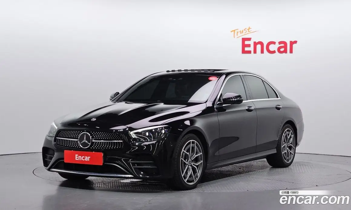 Mercedes-Benz E-Class 2022 2.0 автомат (гидро), фото 1 Mercedes-Benz E-Class 2022 2.0 автомат (гидро), фото 1