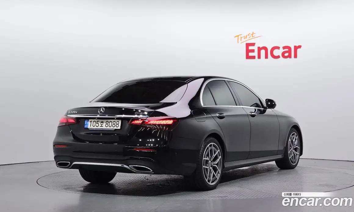 Mercedes-Benz E-Class 2022 2.0 автомат (гидро), фото 2 Mercedes-Benz E-Class 2022 2.0 автомат (гидро), фото 2