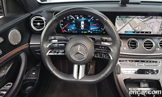 Mercedes-Benz E-Class 2022 2.0 автомат (гидро), миниатюра 12