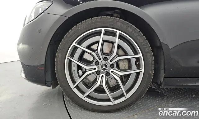 Mercedes-Benz E-Class 2022 2.0 автомат (гидро), миниатюра 5 Mercedes-Benz E-Class 2022 2.0 автомат (гидро), миниатюра 5