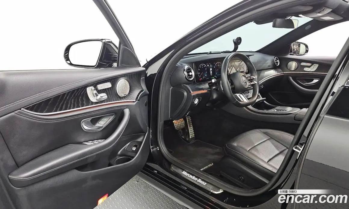 Mercedes-Benz E-Class 2022 2.0 автомат (гидро), фото 10 Mercedes-Benz E-Class 2022 2.0 автомат (гидро), фото 10