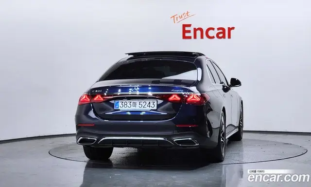 Mercedes-Benz E-Class 2025 2.0 автомат (гидро), миниатюра 4 Mercedes-Benz E-Class 2025 2.0 автомат (гидро), миниатюра 4