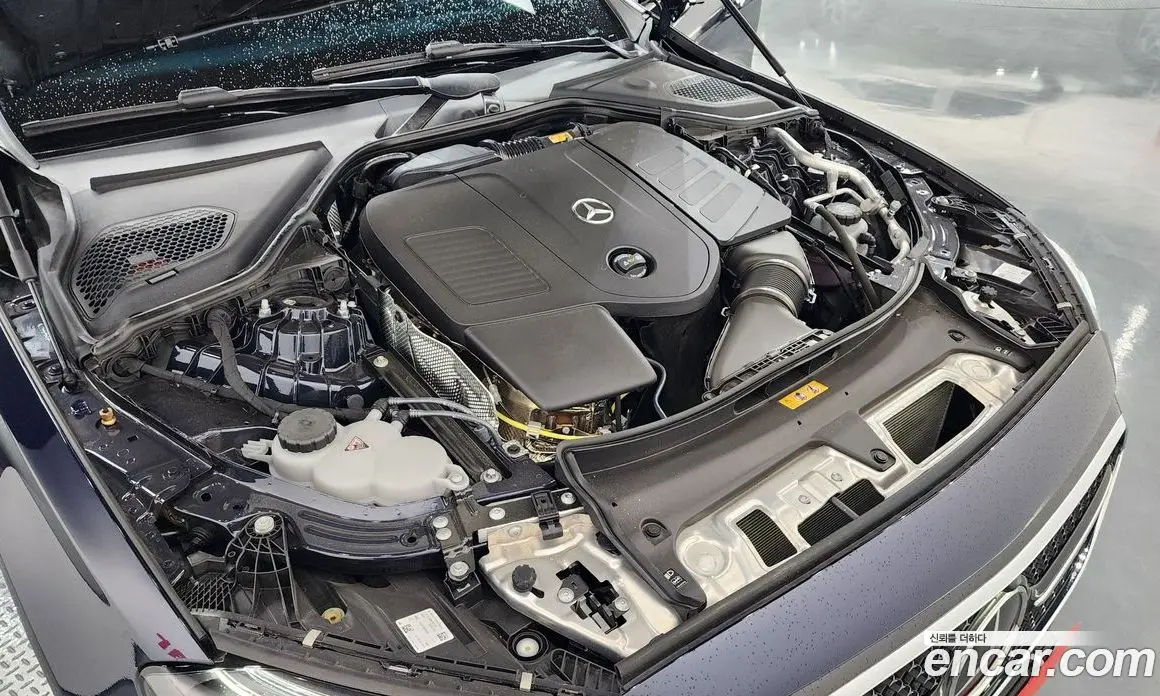 Mercedes-Benz E-Class 2025 2.0 автомат (гидро), фото 6 Mercedes-Benz E-Class 2025 2.0 автомат (гидро), фото 6