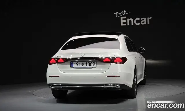 Mercedes-Benz E-Class 2025 2.0 автомат (гидро), миниатюра 4 Mercedes-Benz E-Class 2025 2.0 автомат (гидро), миниатюра 4