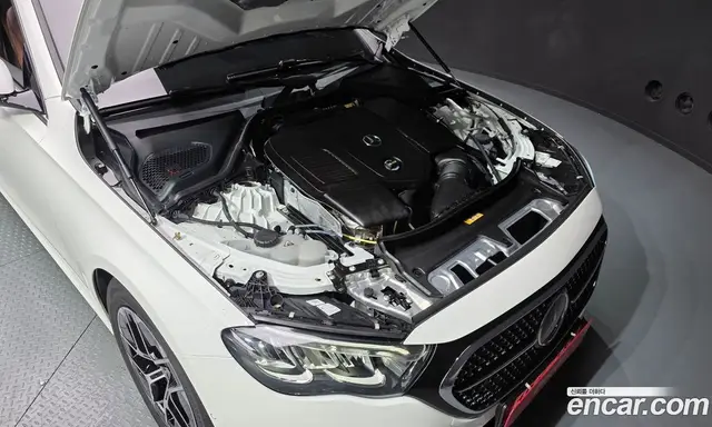 Mercedes-Benz E-Class 2025 2.0 автомат (гидро), миниатюра 6 Mercedes-Benz E-Class 2025 2.0 автомат (гидро), миниатюра 6