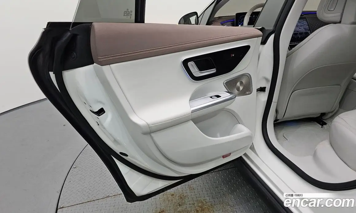 Mercedes-Benz EQE 2022 0.3 автомат (гидро), фото 15 Mercedes-Benz EQE 2022 0.3 автомат (гидро), фото 15